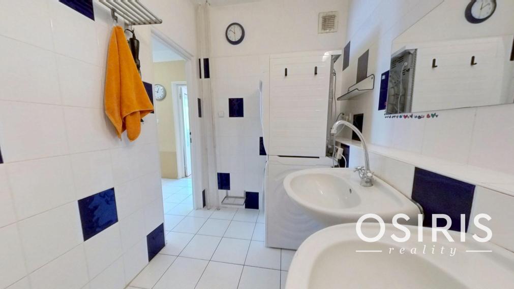 Priestranný 3 izbový byt s loggiou 12m2 v pôvodnom stave, Bôrik