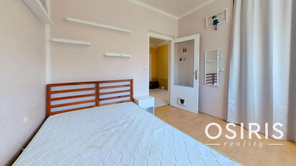 Priestranný 3 izbový byt s loggiou 12m2 v pôvodnom stave, Bôrik