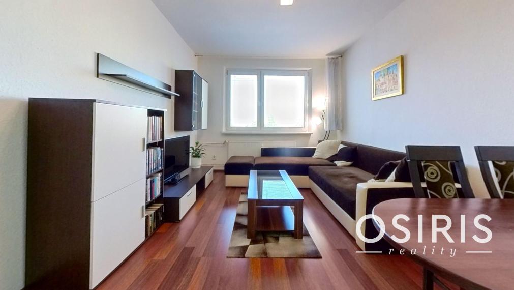 Zariadený 2 izbový byt po rekonštrukcii z r. 2005, pri Lesíku, Petržalka