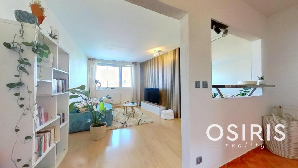 Krátkodobý prenájom - 6 mesiacov, zariadený 2-izbový byt po kompletnej rekonštrukcii, Pri Bielom kríži