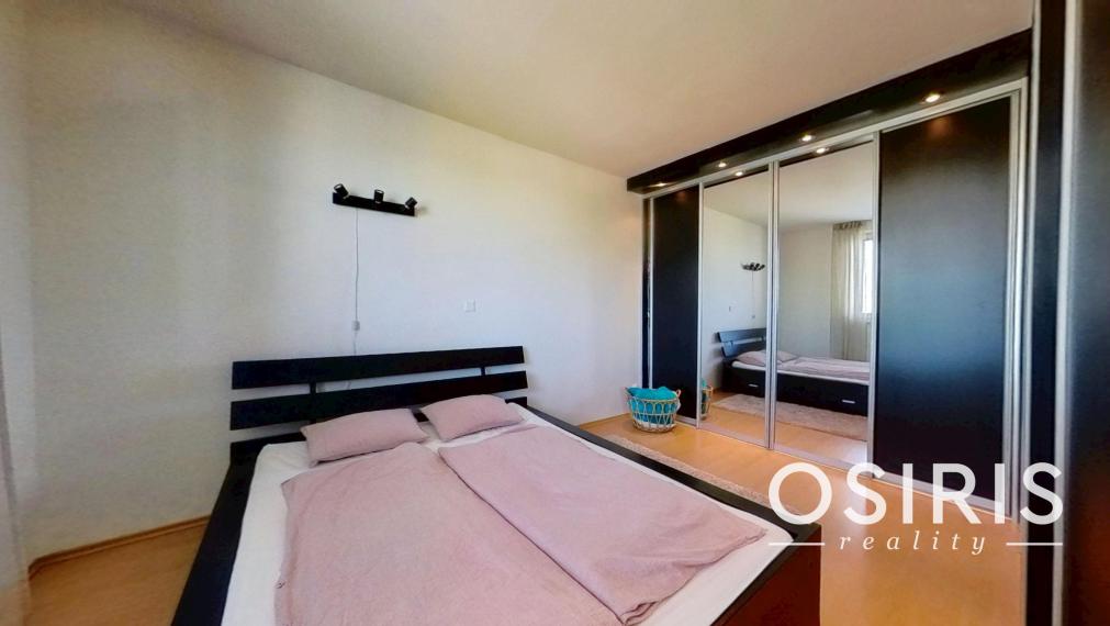 Krátkodobý prenájom - 6 mesiacov, zariadený 2-izbový byt po kompletnej rekonštrukcii, Pri Bielom kríži