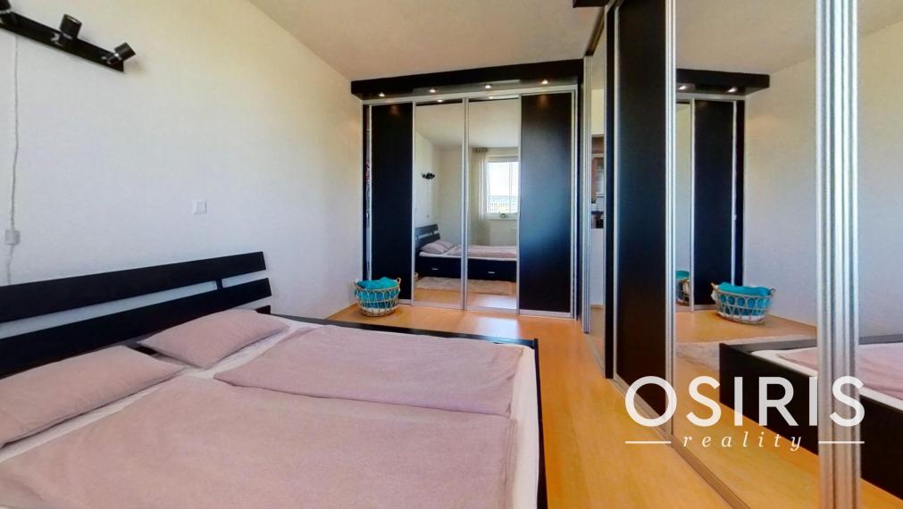 Krátkodobý prenájom - 6 mesiacov, zariadený 2-izbový byt po kompletnej rekonštrukcii, Pri Bielom kríži