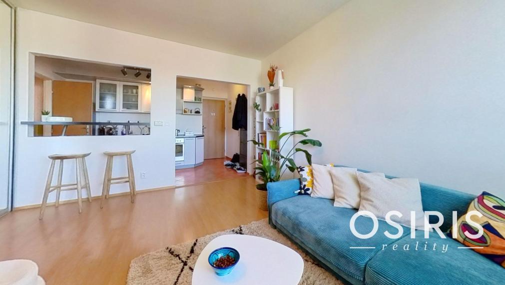 Krátkodobý prenájom - 6 mesiacov, zariadený 2-izbový byt po kompletnej rekonštrukcii, Pri Bielom kríži