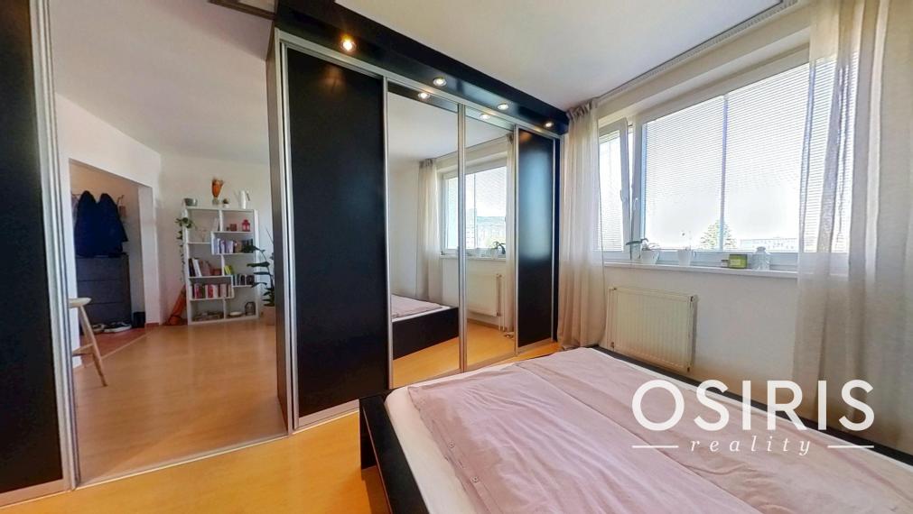 Krátkodobý prenájom - 6 mesiacov, zariadený 2-izbový byt po kompletnej rekonštrukcii, Pri Bielom kríži