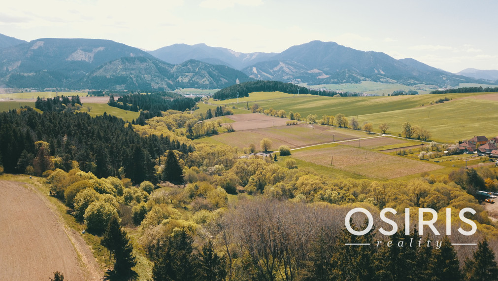 Ponuka na predaj stavebného pozemku 930m2 v obci Jamník s výhľadom na Vysoké a Nízke Tatry