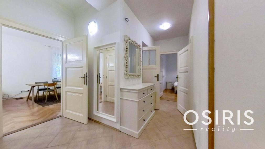 Priestranný 2-izbový na Zochovej ulici