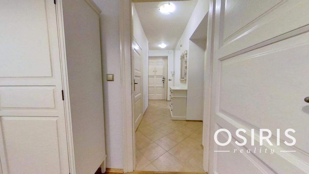 Priestranný 2-izbový na Zochovej ulici