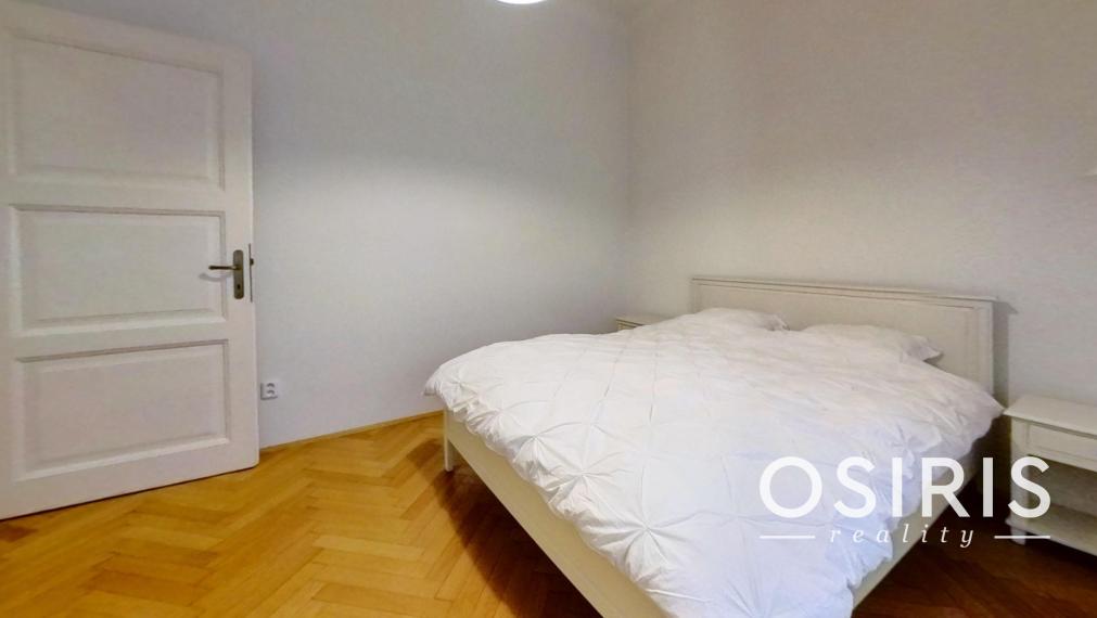 Priestranný 2-izbový na Zochovej ulici