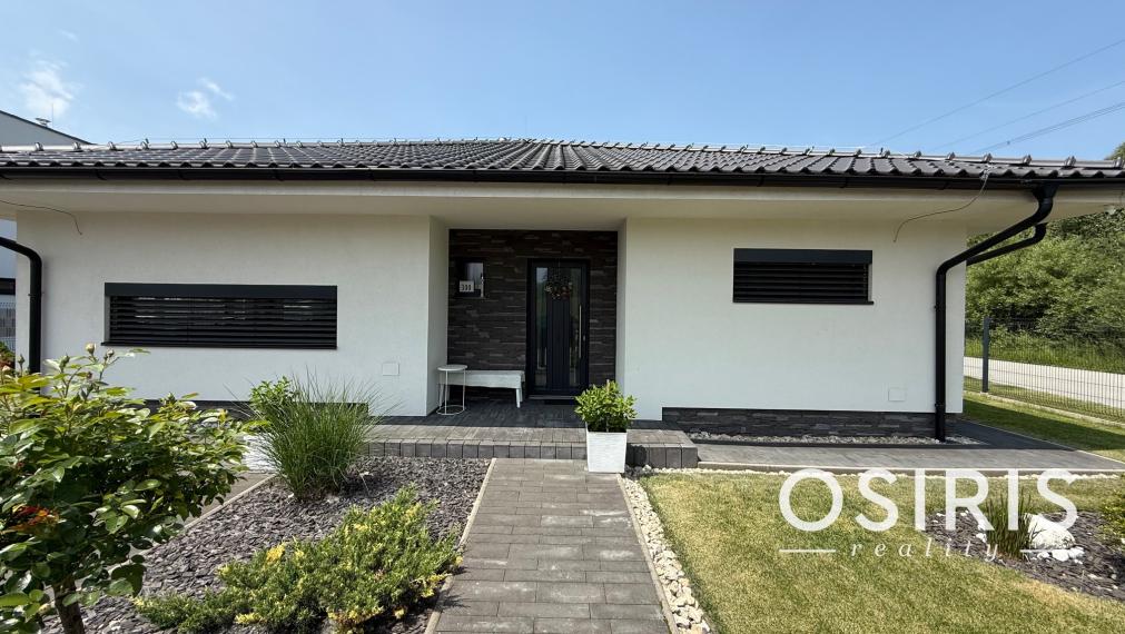 Moderný 4-izbový rodinný dom so záhradou a terasou, Uhorská Ves