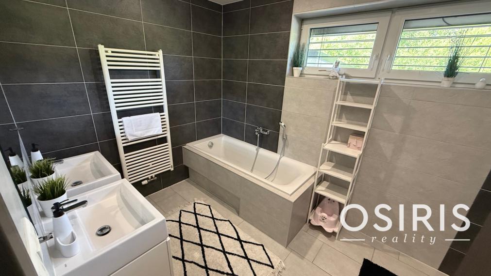 Moderný 4-izbový rodinný dom so záhradou a terasou, Uhorská Ves