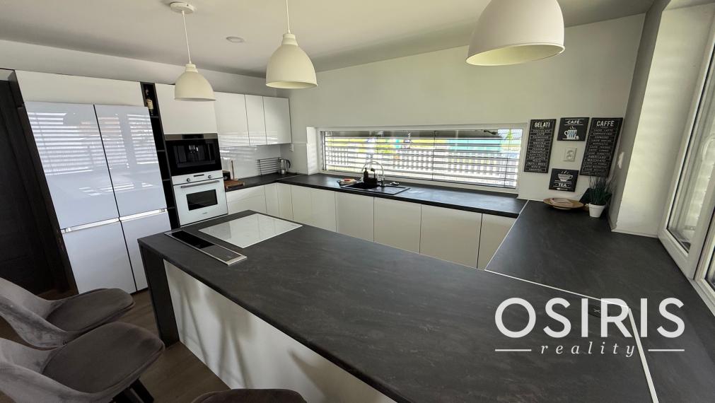 Moderný 4-izbový rodinný dom so záhradou a terasou, Uhorská Ves