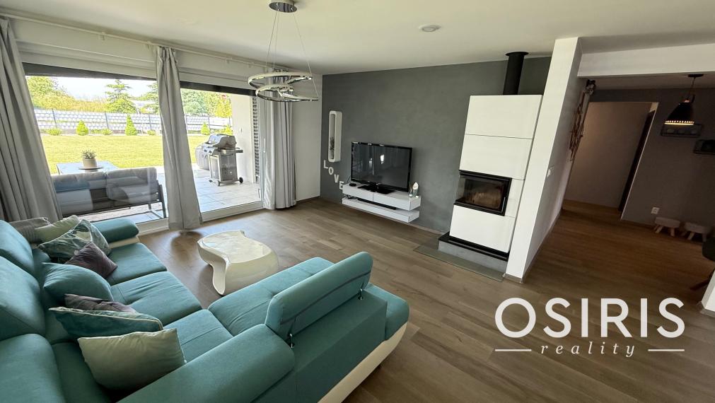 Moderný 4-izbový rodinný dom so záhradou a terasou, Uhorská Ves