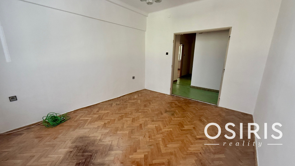 Priestranný 3 izbový byt, po čiastočnej rekonštrukcii, Americká ul.