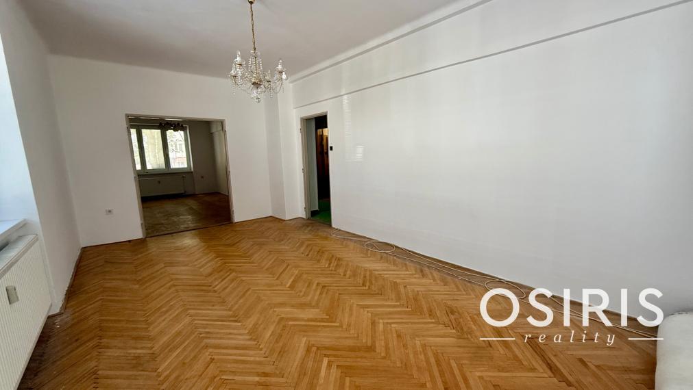 Priestranný 3 izbový byt, po čiastočnej rekonštrukcii, Americká ul.