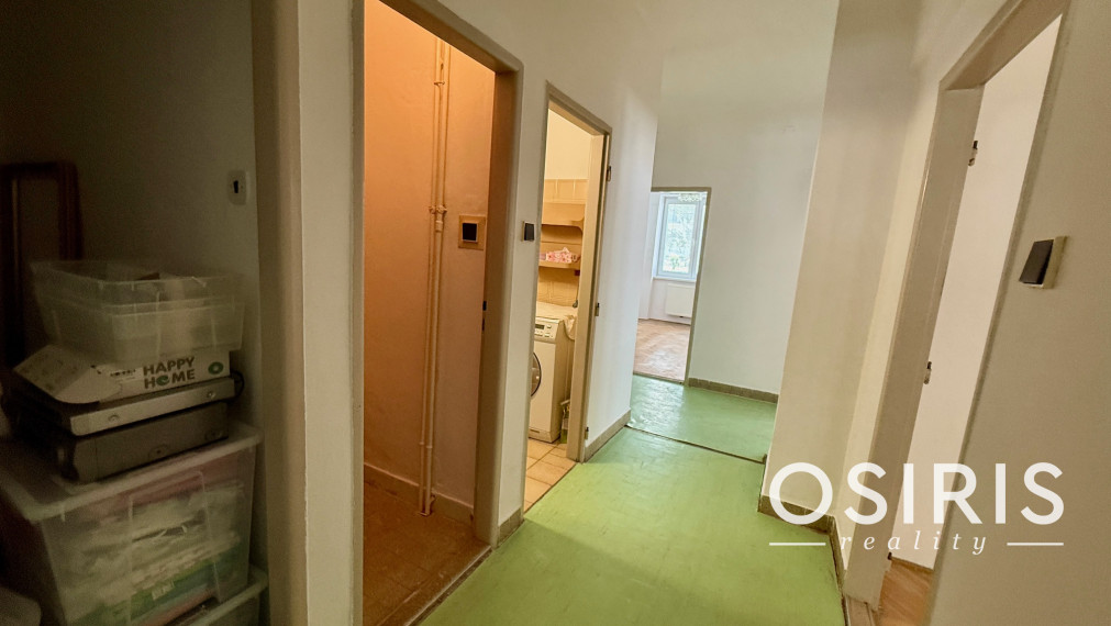 Priestranný 3 izbový byt, po čiastočnej rekonštrukcii, Americká ul.