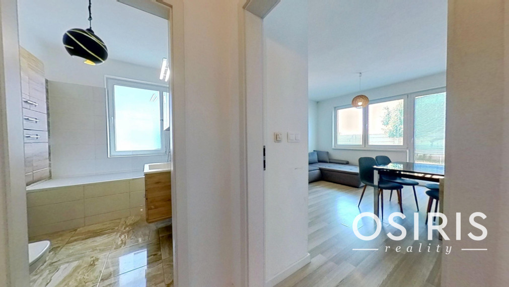 Zariadený 2i byt so záhradou 198m2, novostavba 2016, 1x parkovanie