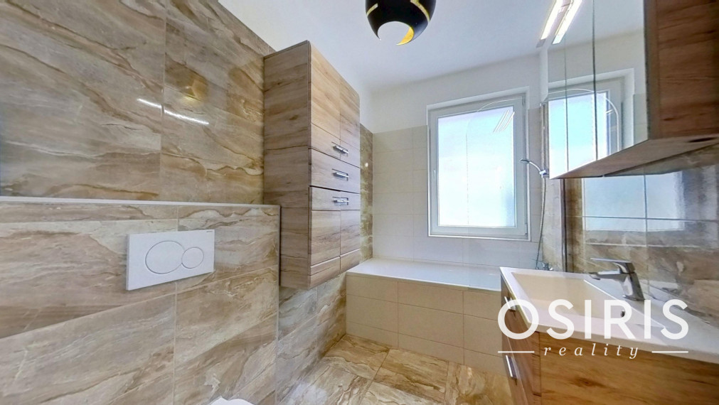 Zariadený 2i byt so záhradou 198m2, novostavba 2016, 1x parkovanie