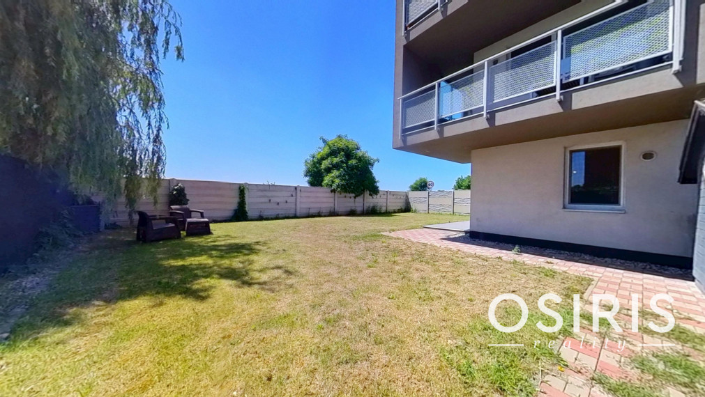 Zariadený 2i byt so záhradou 198m2, novostavba 2016, 1x parkovanie