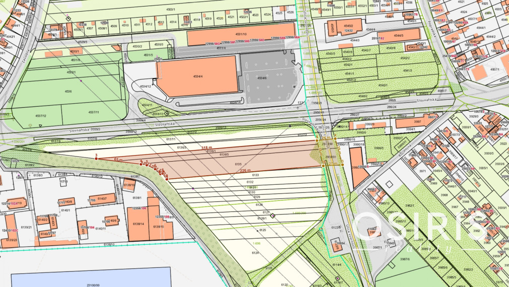 Pozemok vhodný na odstavné státie ťažkej techniky a stavebných strojov, 11.000 m2, ul. Svornosti