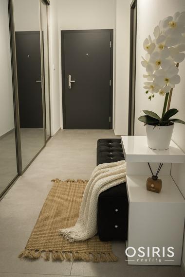 Štýlový, kompletne zrekonštruovaný 2 izb. byt v TOP lokalite