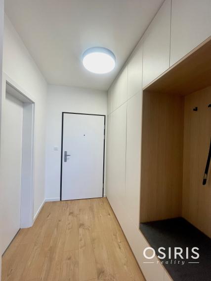 Prenájom úplne nového, luxusného 2 izb. bytu s garážovým miestom