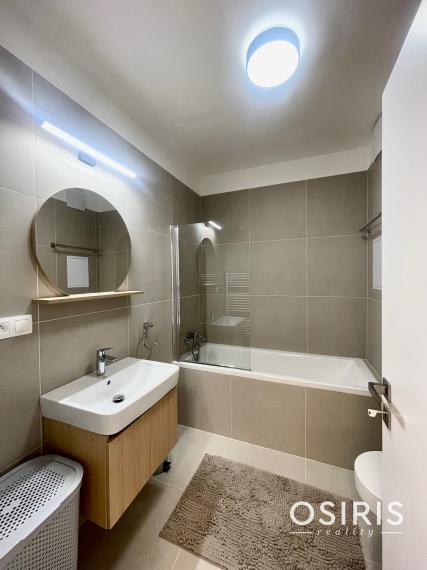 Prenájom úplne nového, luxusného 2 izb. bytu s garážovým miestom