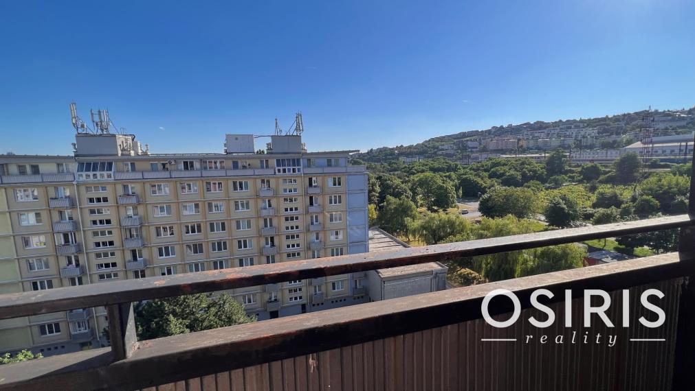 Na prenájom Klimatizovaný 2i byt s balkónom, Piešťanská ul.