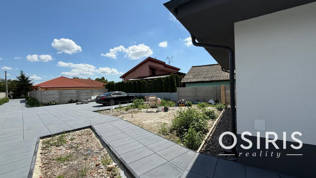 Moderný 5-izbový rodinný dom so záhradou a terasou, Orechová Potôň