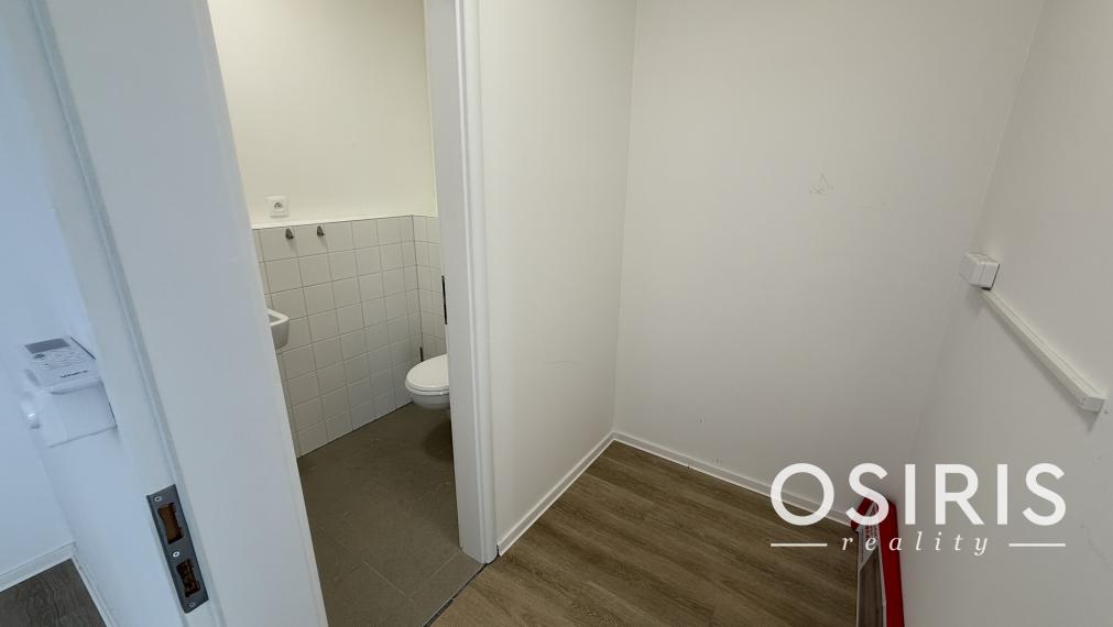 Klimatizovaný obchodný priestor 52,51 m2, novostavba 2024, 2x parkovacie miesto, Ovocné Sady