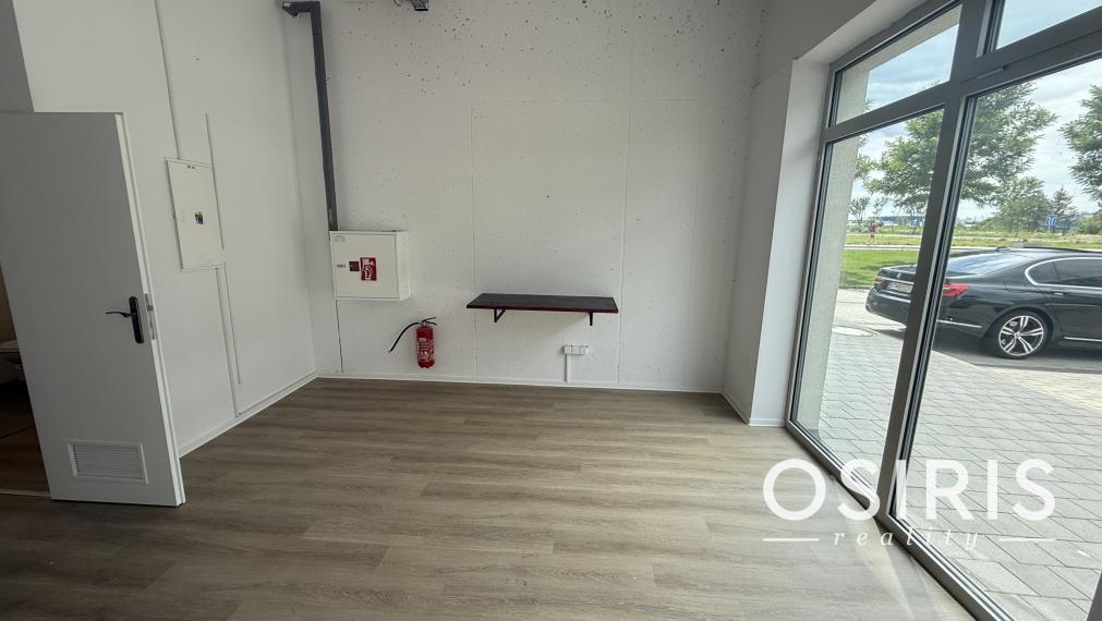 Klimatizovaný obchodný priestor 52,51 m2, novostavba 2024, 2x parkovacie miesto, Ovocné Sady