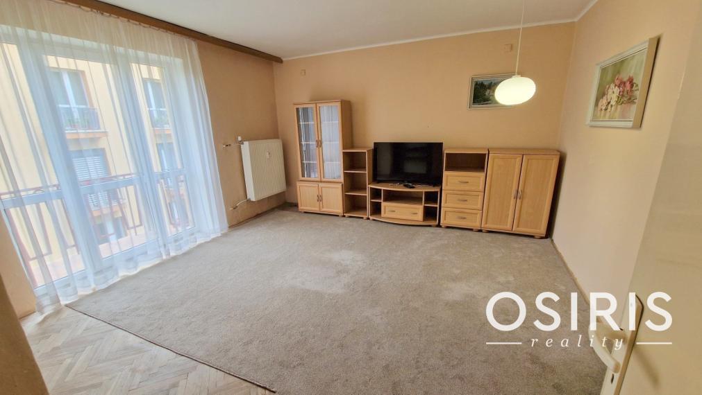 2-izbový byt + samostatná kuchyňa, 2x balkón, Banícka ul.