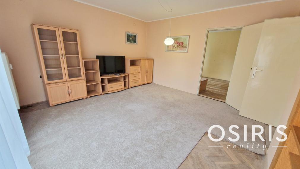 2-izbový byt + samostatná kuchyňa, 2x balkón, Banícka ul.