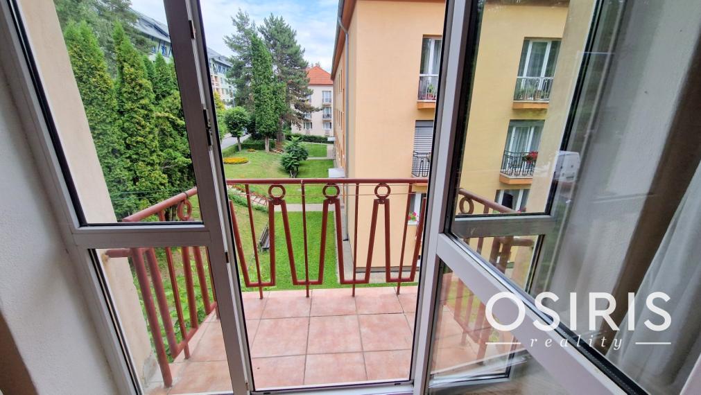 2-izbový byt + samostatná kuchyňa, 2x balkón, Banícka ul.