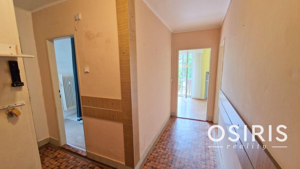 2-izbový byt + samostatná kuchyňa, 2x balkón, Banícka ul.