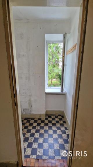 2-izbový byt + samostatná kuchyňa, 2x balkón, Banícka ul.