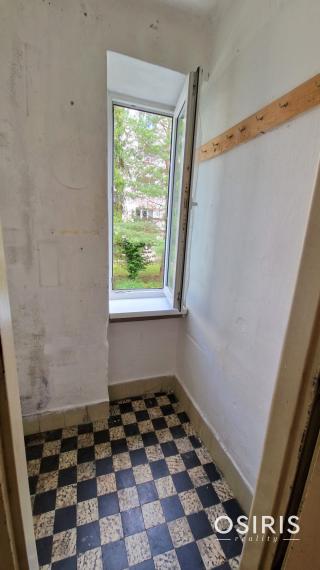 2-izbový byt + samostatná kuchyňa, 2x balkón, Banícka ul.