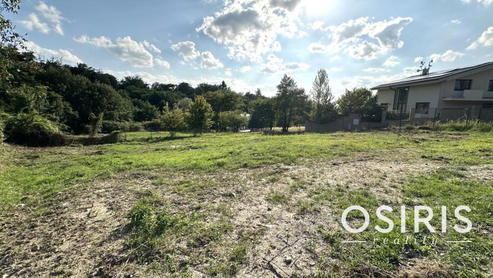 Slnečný stavebný pozemok na úpätí Malých Karpát, Marianka