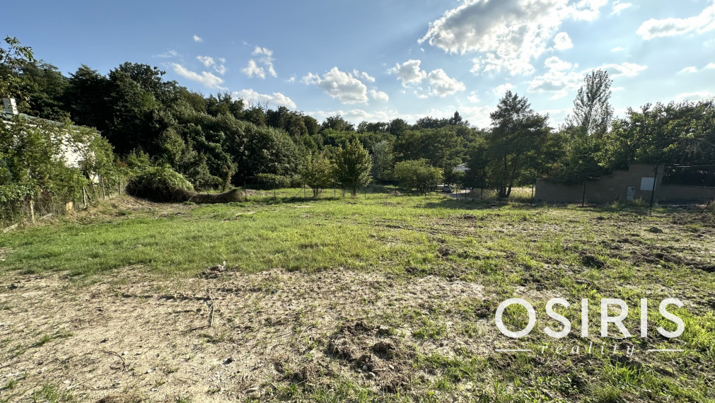 Slnečný stavebný pozemok na úpätí Malých Karpát, Marianka