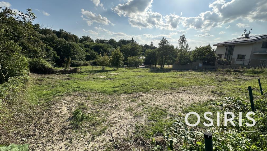 Slnečný stavebný pozemok na úpätí Malých Karpát, Marianka