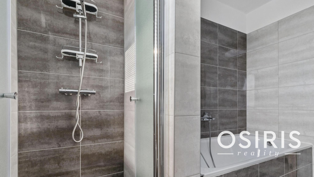 Kompletne zariadený 4 izb. byt v trojdome s veľkou záhradou