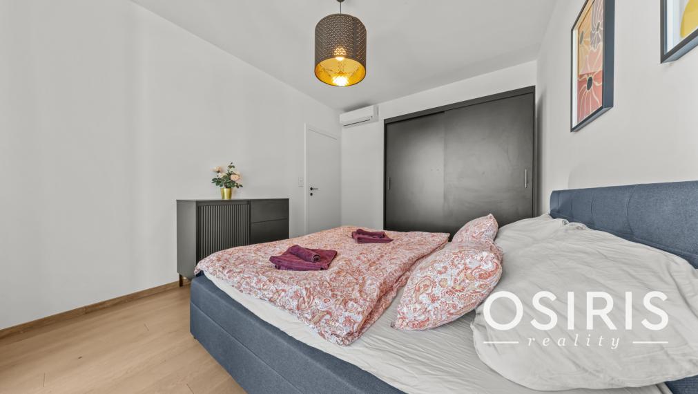 Klimatizovaný 2 izbový byt s terasou v Eurovea Tower, 1x parkovanie