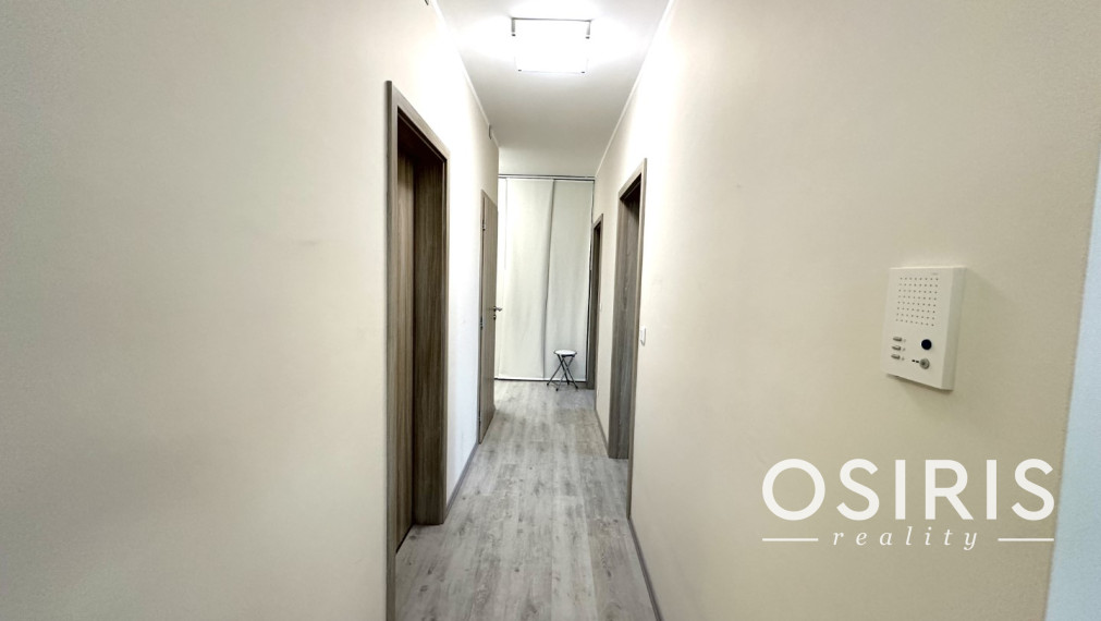 Slnečný 3i byt v novostavbe s veľkou terasou a parkovaním