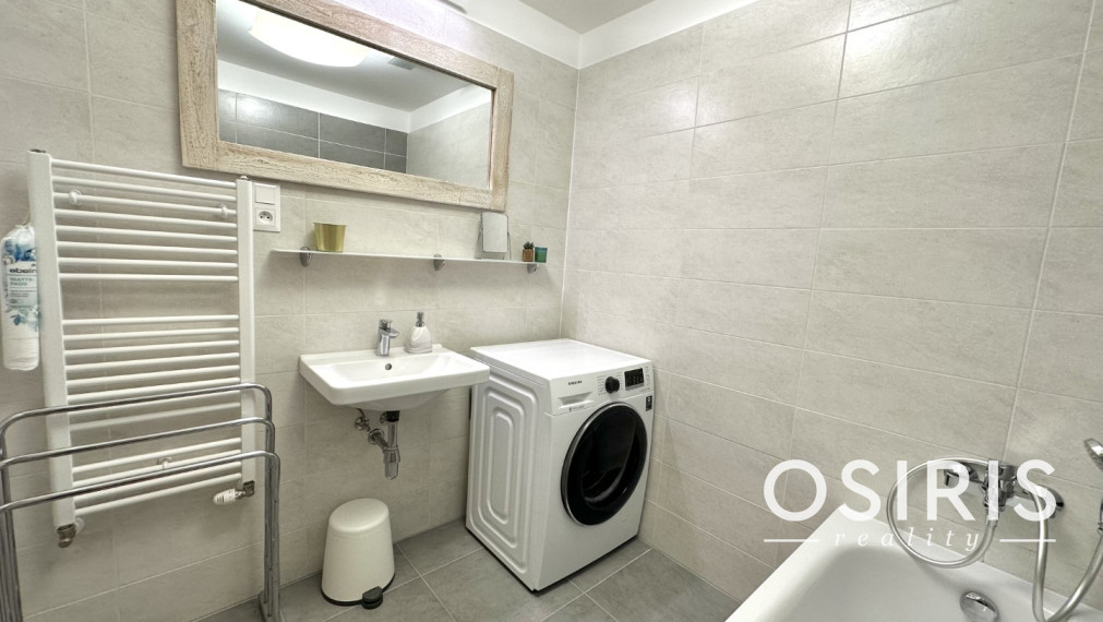 Slnečný 3i byt v novostavbe s veľkou terasou a parkovaním