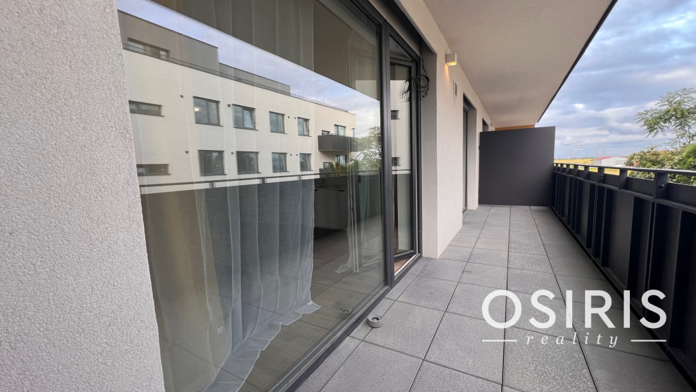 2i byt s balkónom 12 m2, novostavba 2024, 1x parkovacie miesto,