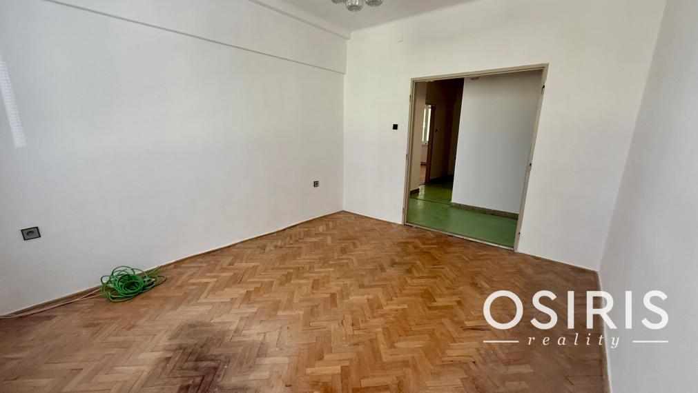 Priestranný 3 izbový byt, po čiastočnej rekonštrukcii, Americká ul.