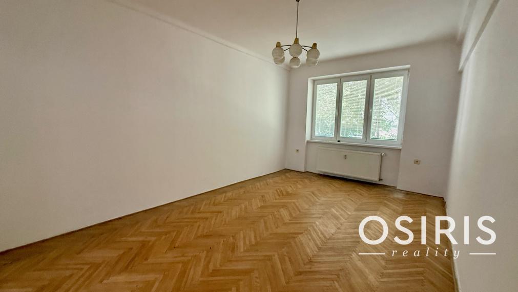 Priestranný 3 izbový byt, po čiastočnej rekonštrukcii, Americká ul.