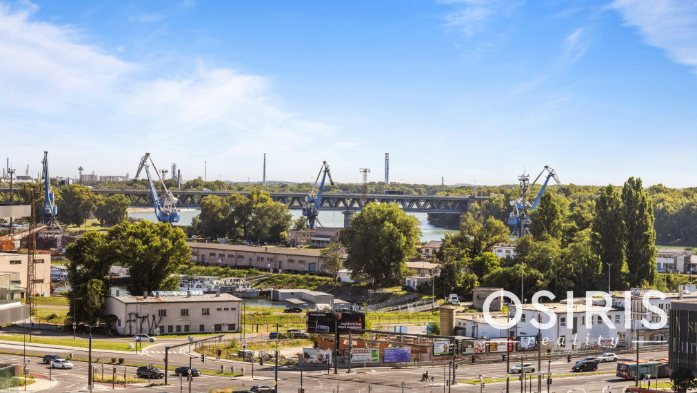 METROPOLIS- Klimatizovaný 1i byt s balkónom, parkovacie miesto