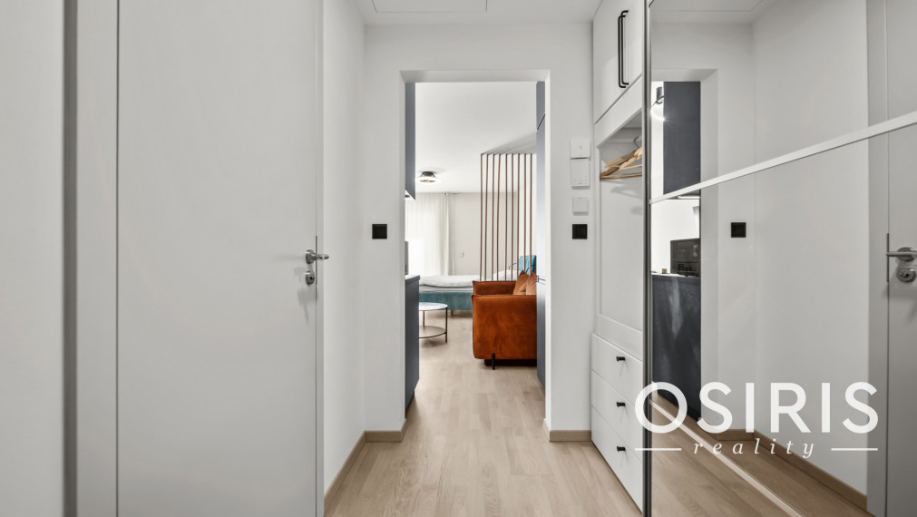 METROPOLIS- Klimatizovaný 1i byt s balkónom, parkovacie miesto