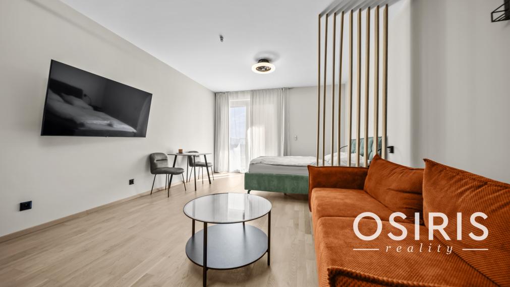 METROPOLIS- Klimatizovaný 1i byt s balkónom, parkovacie miesto