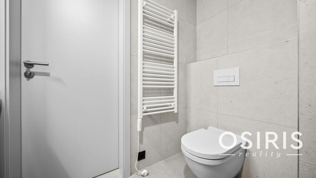 METROPOLIS- Klimatizovaný 1i byt s balkónom, parkovacie miesto